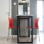 Apartemen 38 m² dengan 2 kamar tidur dan 1 kamar mandi pribadi di Ciumbuleuit
